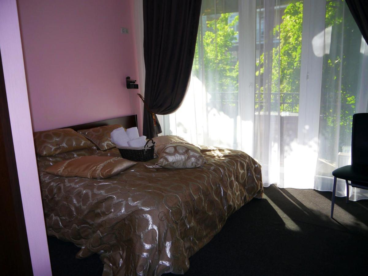 Kizhi Art Hotel Kharkiv Extérieur photo