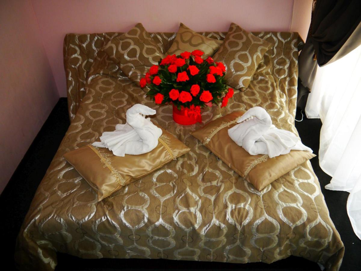 Kizhi Art Hotel Kharkiv Extérieur photo