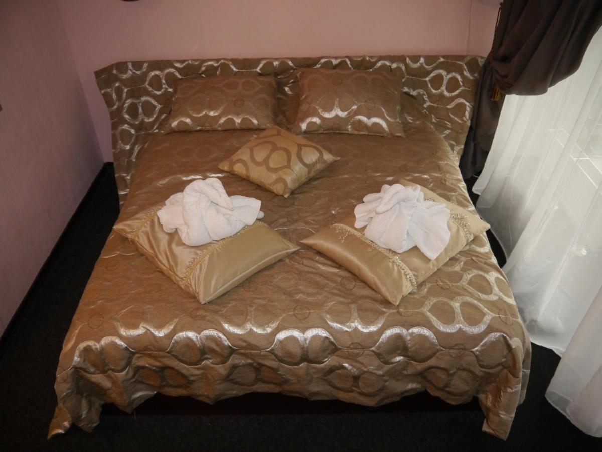 Kizhi Art Hotel Kharkiv Extérieur photo