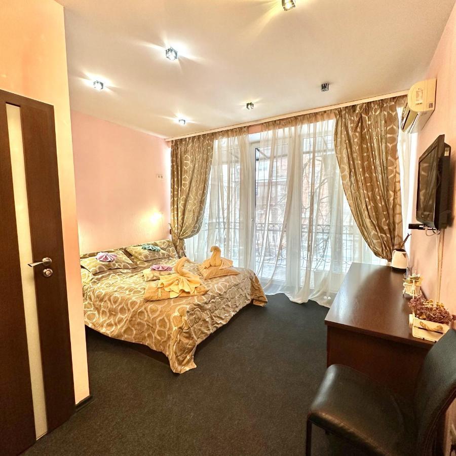 Kizhi Art Hotel Kharkiv Extérieur photo