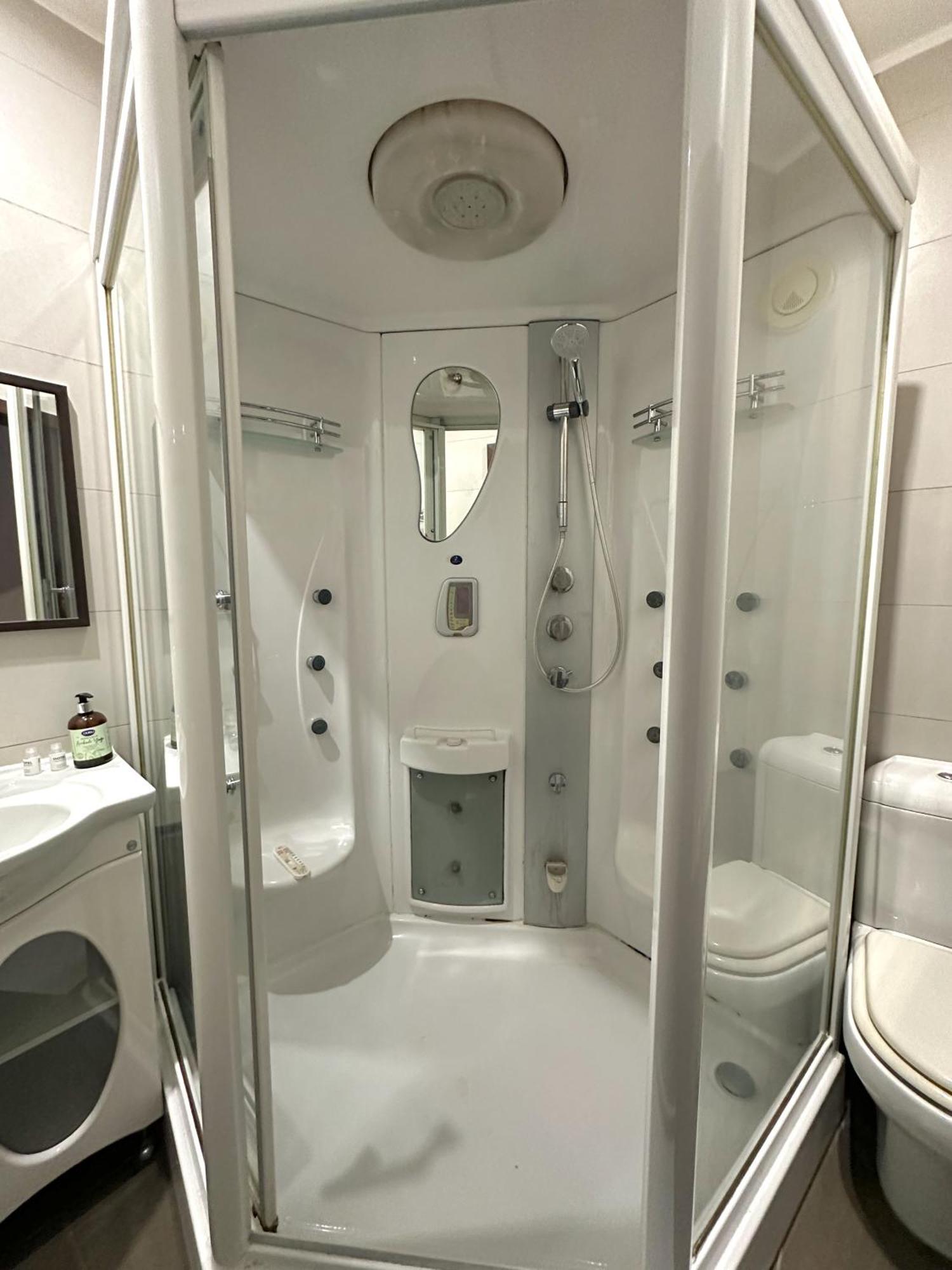Kizhi Art Hotel Kharkiv Extérieur photo