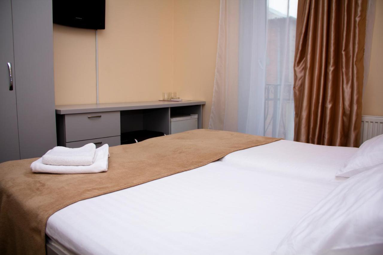 Kizhi Art Hotel Kharkiv Extérieur photo